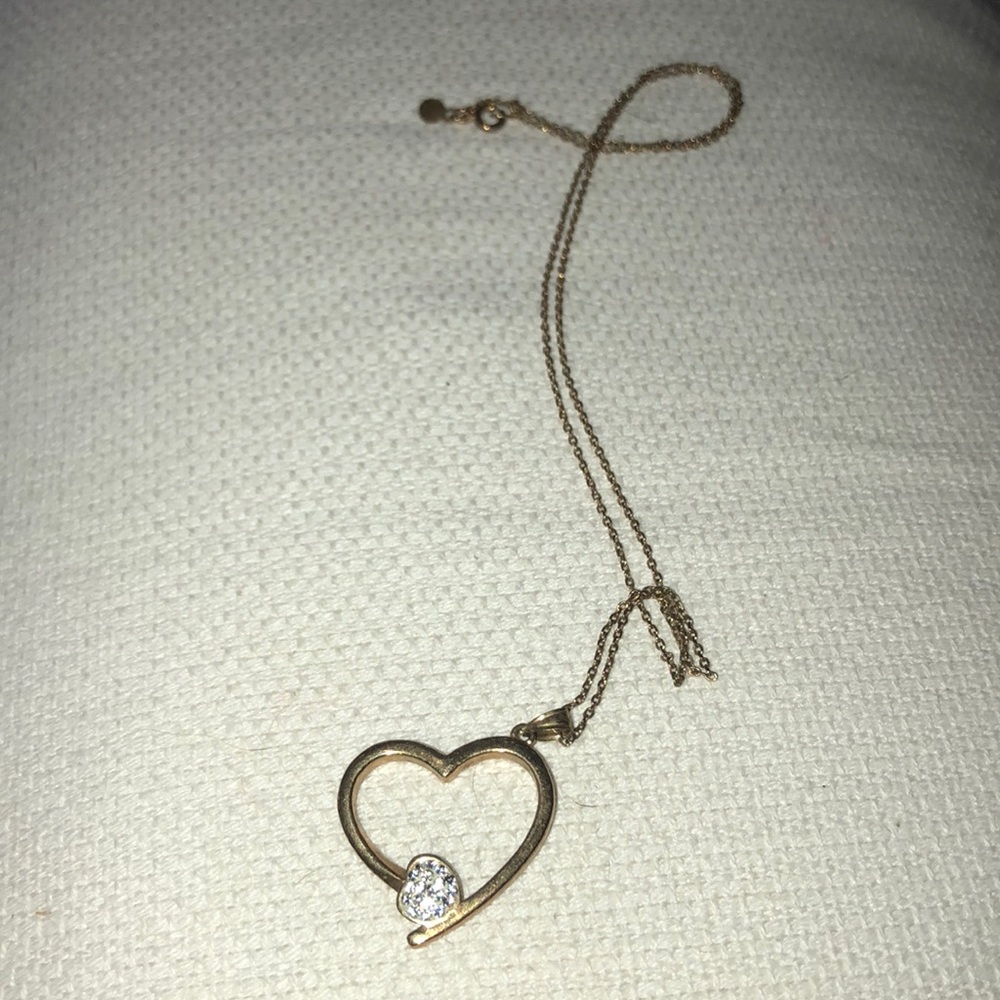 Gold heart necklace
